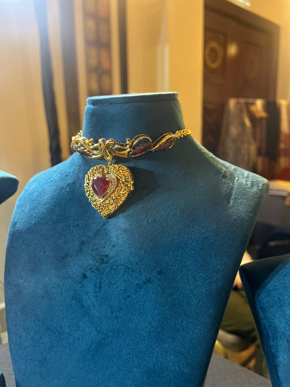 Heart Choker